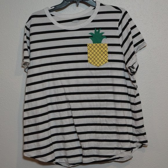 Old Navy Tops - *Old Navy Pinapple Tee